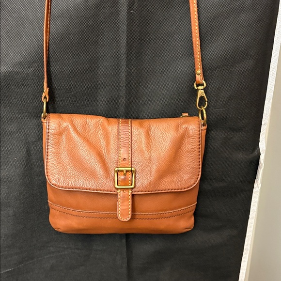 Fossil Tan Leather Shoulder Bag - Picture 8 of 8
